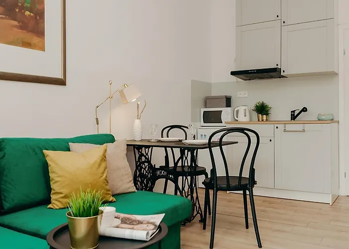 L Ajax Airport Bitwy Warszawskiej