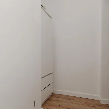 L Ajax Airport Bitwy Warszawskiej *