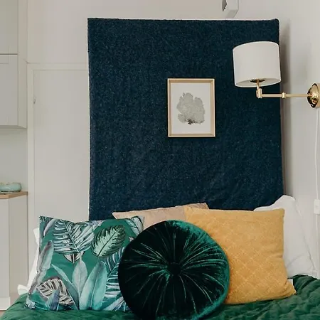 L Ajax Airport Bitwy Warszawskiej Apartamento *