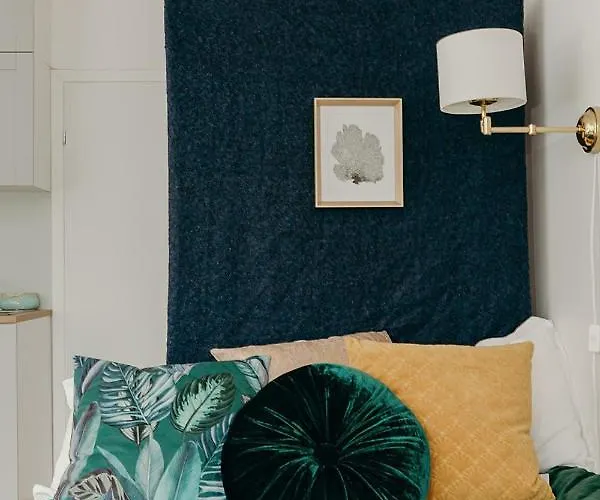 L Ajax Airport Bitwy Warszawskiej Appartamento *