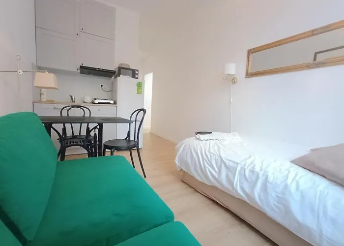 L Ajax Airport Bitwy Warszawskiej